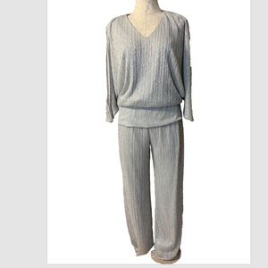 Levine Top Pant Suit Silver Christmas Small Medium Party Cruise wedding Holiday